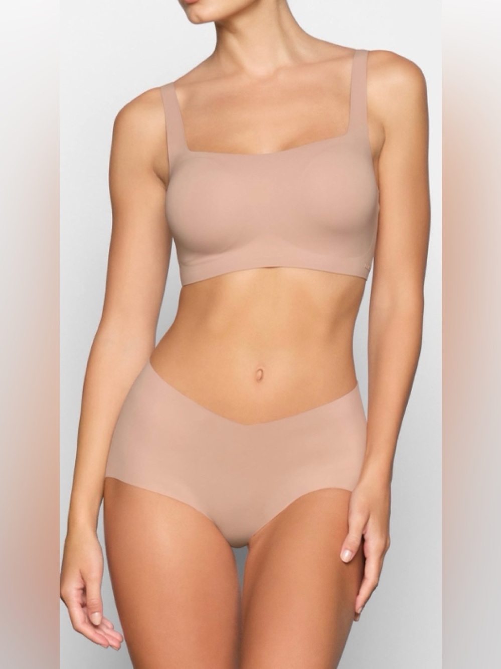 SKIMS Naked Scoop Bralette Nude 2X